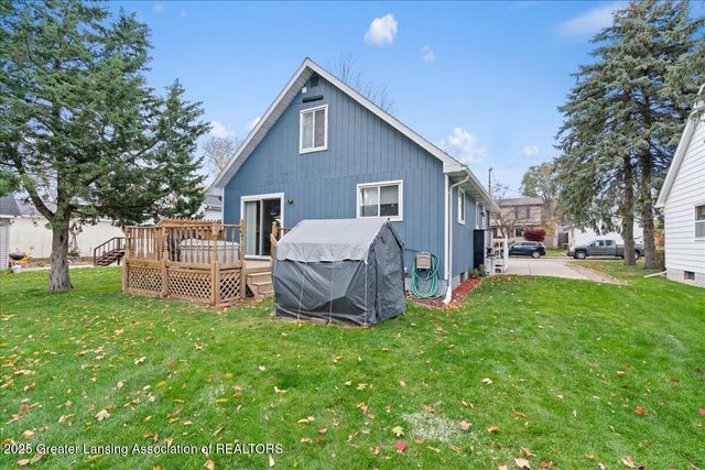 222 Elm Street, Grand Ledge, MI 48837