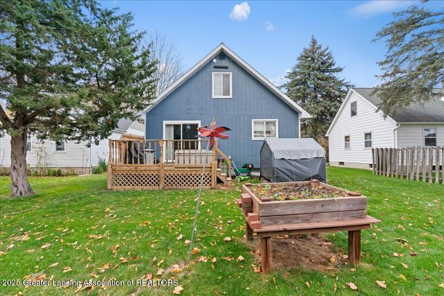 222 Elm Street, Grand Ledge, MI 48837