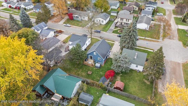 222 Elm Street, Grand Ledge, MI 48837