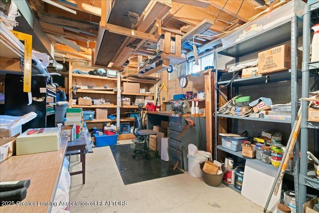 222 Elm Street, Grand Ledge, MI 48837