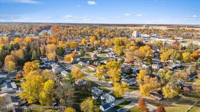 222 Elm Street, Grand Ledge, MI 48837