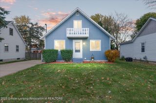 222 Elm Street, Grand Ledge, MI 48837