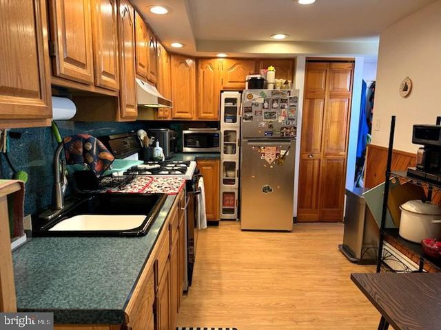 2710 E BIRCH ST, Philadelphia, PA 19134