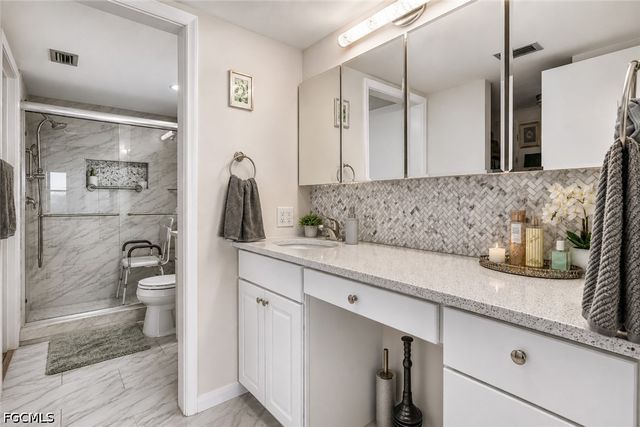 1700 Pine Valley DR 319, Fort Myers, FL 33907