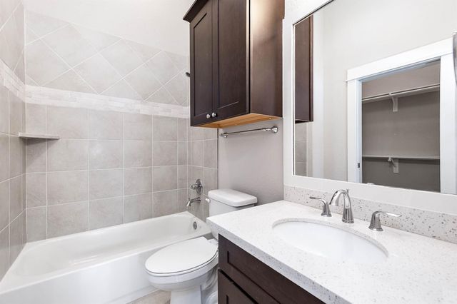 925 W 23rd Street D, Houston, TX 77008