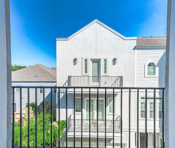 925 W 23rd Street D, Houston, TX 77008