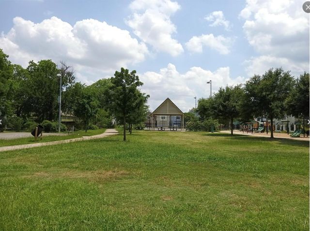 925 W 23rd Street D, Houston, TX 77008