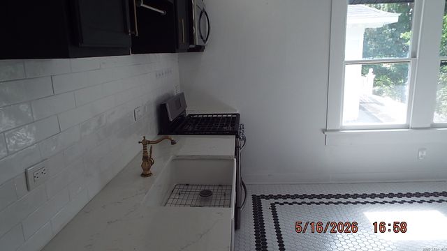 940 W Mulberry, San Antonio, TX 78201
