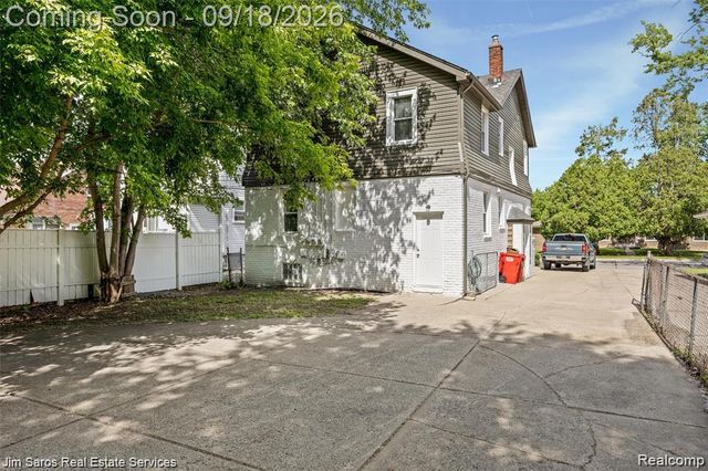 22911 Hayes Unit #1, Eastpointe, MI 48021