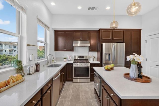 1718 Hazelnut Lane, Milpitas, CA 95035
