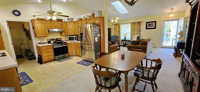 613 RICHFIELD DR, Lebanon, PA 17042