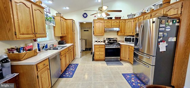 613 RICHFIELD DR, Lebanon, PA 17042
