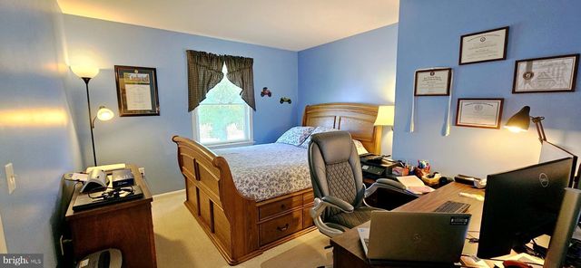 613 RICHFIELD DR, Lebanon, PA 17042
