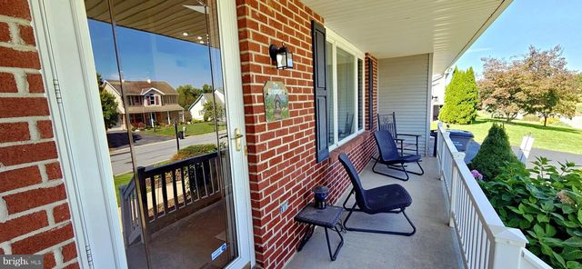 613 RICHFIELD DR, Lebanon, PA 17042