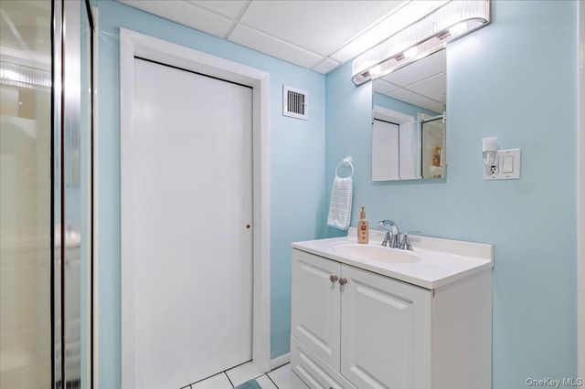 112 Longworth Avenue, Woodmere, NY 11598