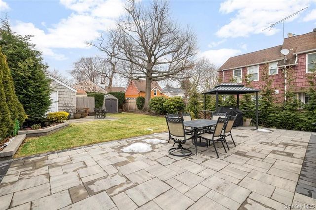 112 Longworth Avenue, Woodmere, NY 11598