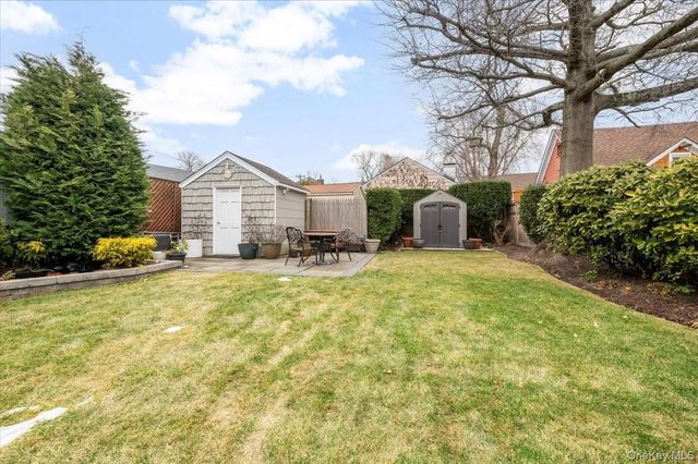 112 Longworth Avenue, Woodmere, NY 11598