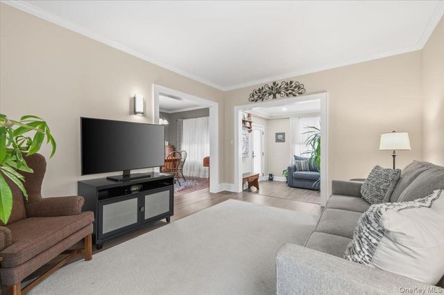 112 Longworth Avenue, Woodmere, NY 11598