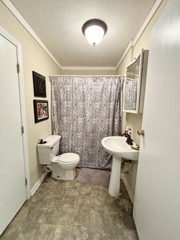 101 Flood Rd, Mcminnville, TN 37110