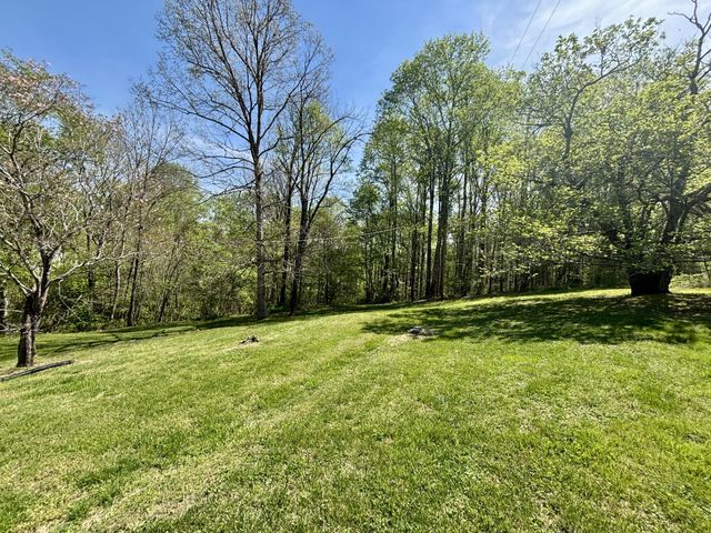 101 Flood Rd, Mcminnville, TN 37110