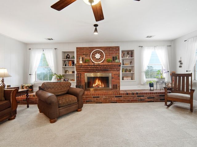 801 Alamo Dr, Kerrville, TX 78028