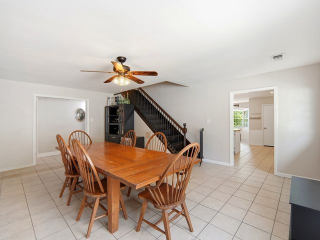 801 Alamo Dr, Kerrville, TX 78028