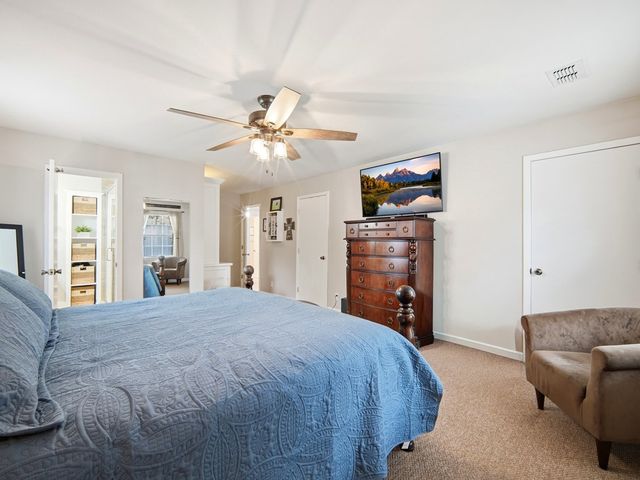 801 Alamo Dr, Kerrville, TX 78028