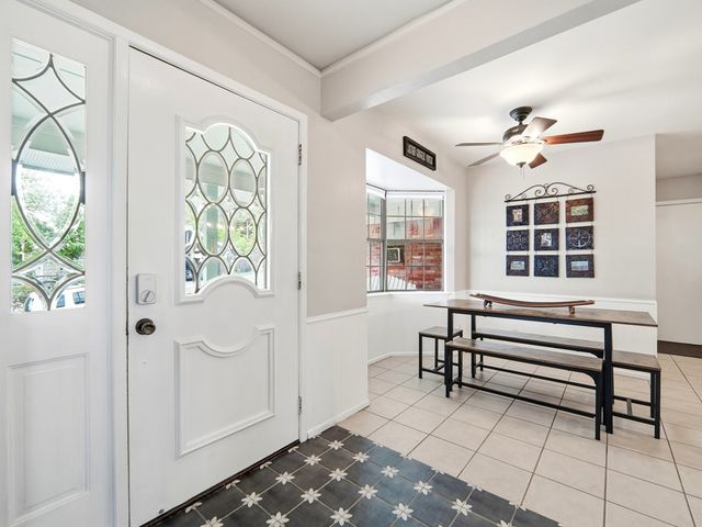 801 Alamo Dr, Kerrville, TX 78028