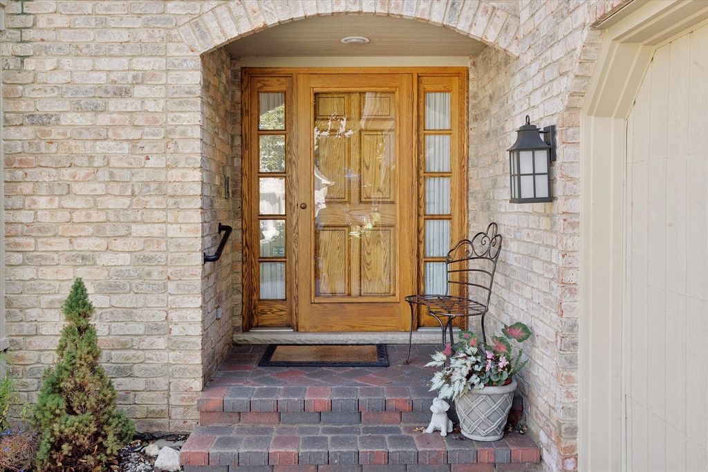 24 Tartan Lakes Court, Westmont, IL 60559 — photo 3