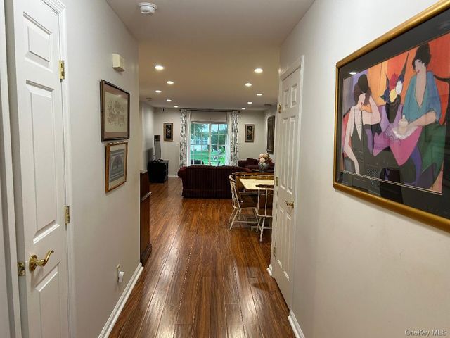 915 Altessa Boulevard, Melville, NY 11747