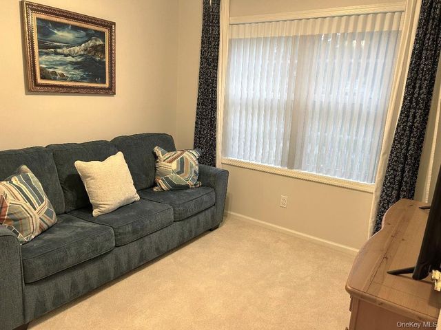 915 Altessa Boulevard, Melville, NY 11747