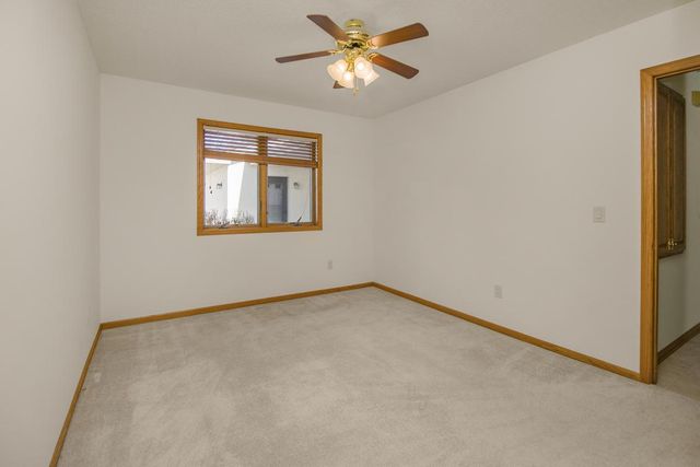 2224 Pinewood Drive, Shakopee, MN 55379
