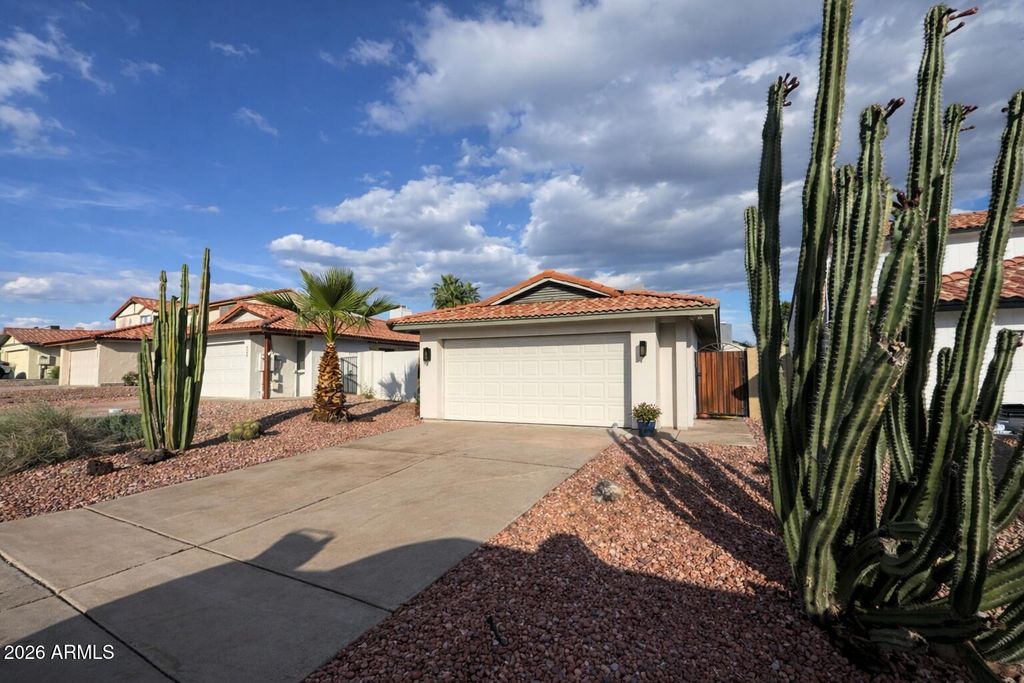 Image 1 of property listing at 9649 S 44TH Street, Phoenix, AZ 85044