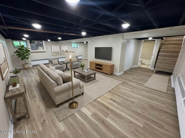 1125 Hilliard Ave, Louisville, KY 40204