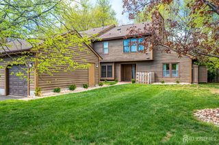 138 Oakmont Court, Edison, NJ 08820