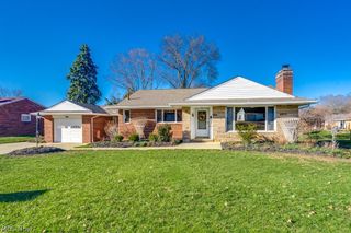 3917 Crestwood Street NW, Canton, OH 44708