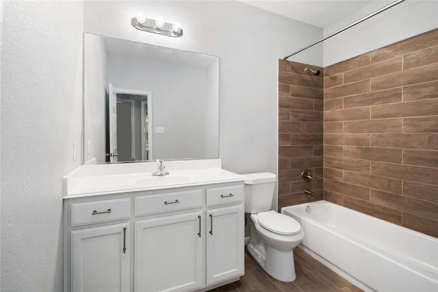 5105 Southwind Street A, Houston, TX 77033