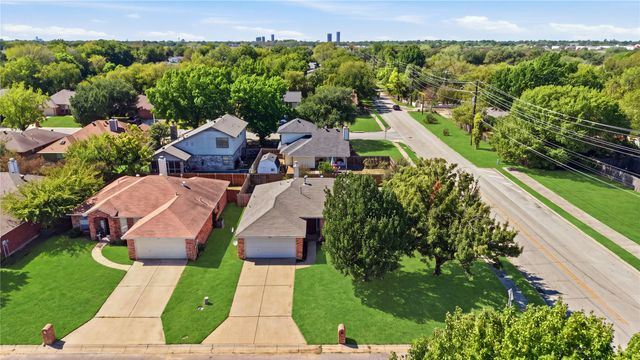 1125 Bayfield Drive, Denton, TX 76209
