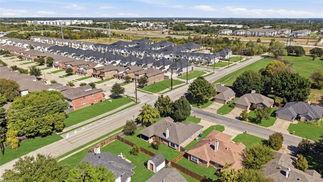 1125 Bayfield Drive, Denton, TX 76209