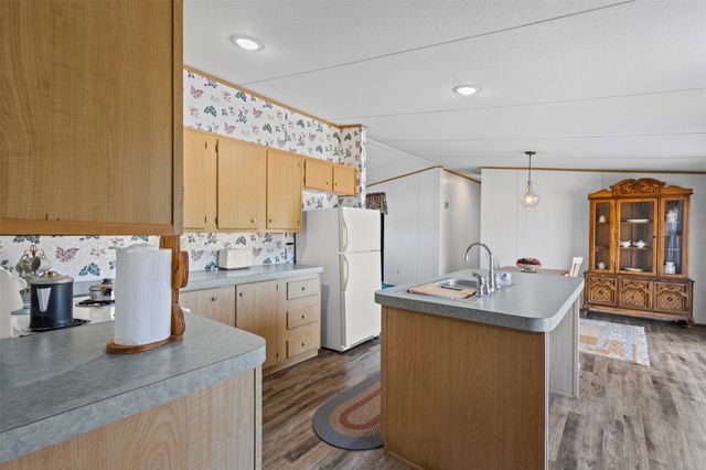 9064 Summit Court E, Cleburne, TX 76033