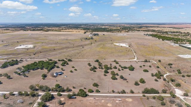 9064 Summit Court E, Cleburne, TX 76033