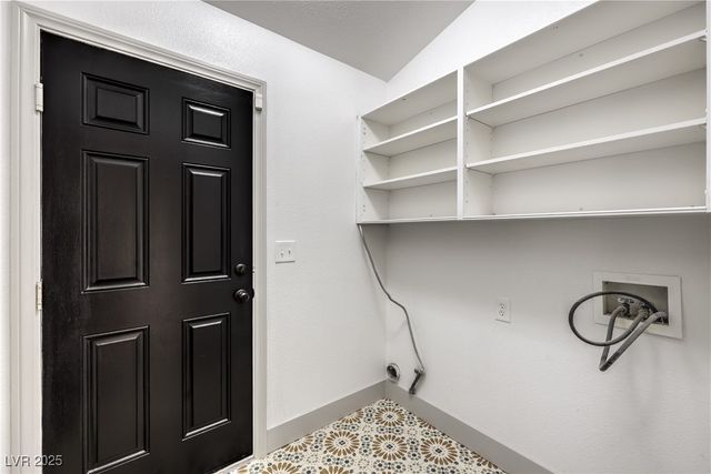 7413 Red Eagle Street, Las Vegas, NV 89131