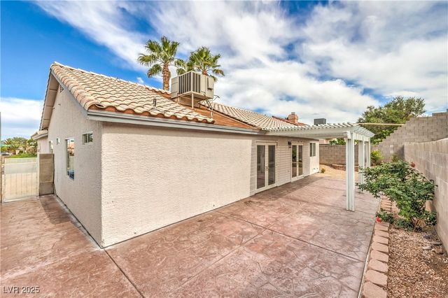 7413 Red Eagle Street, Las Vegas, NV 89131