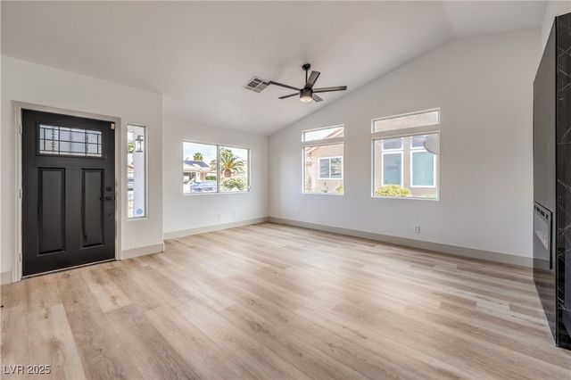 7413 Red Eagle Street, Las Vegas, NV 89131