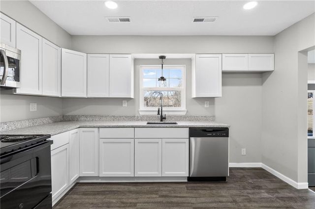 26626 NE 162nd Street, Kearney, MO 64060