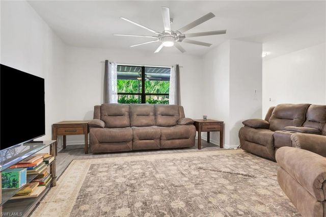 1436 SE 17th TER, Cape Coral, FL 33990