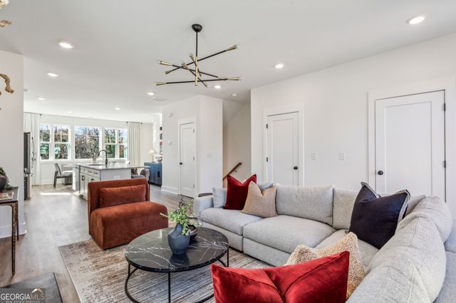 106 Mission Way SE, Atlanta, GA 30315