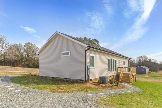 444 Hastings Hill Road, Kernersville, NC 27284