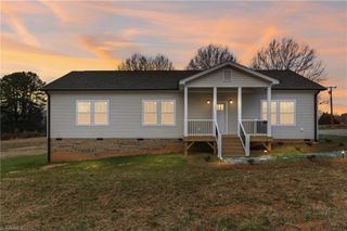 444 Hastings Hill Road, Kernersville, NC 27284
