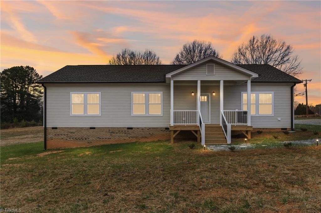444 Hastings Hill Road, Kernersville, NC 27284